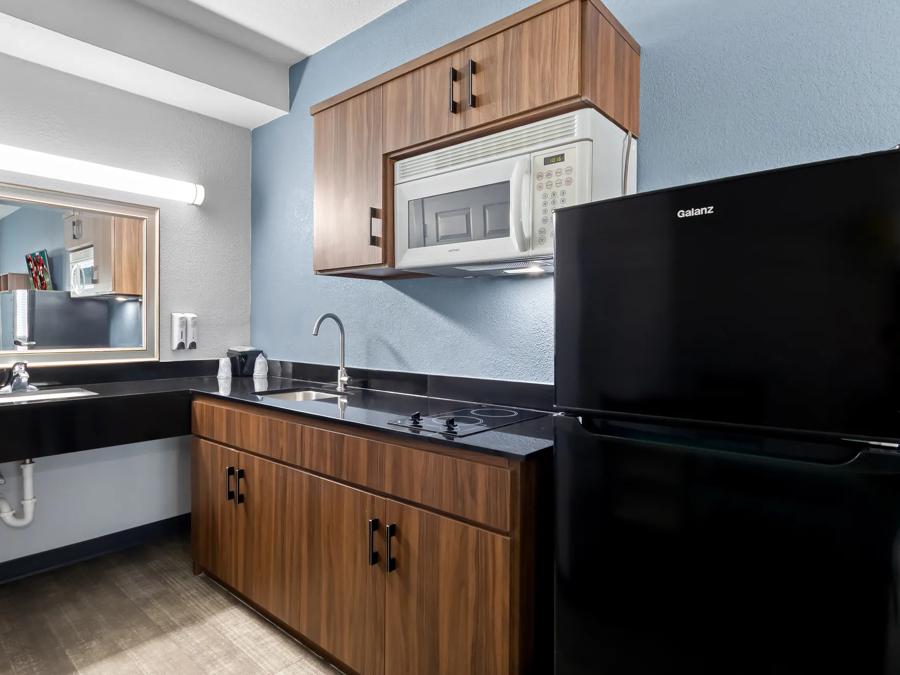 HTS683_NS ADA Studio 2Queen 3 PRO Approved 10-29-25_NAE2Q_3 Image