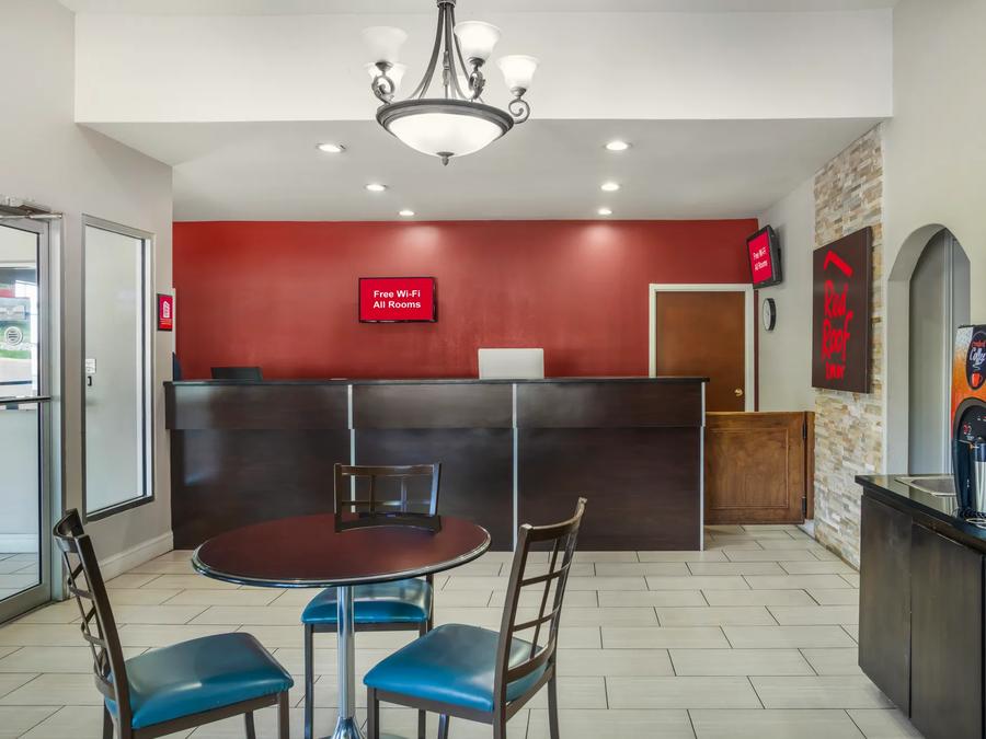 RRI1135_Lobby PRO Approved 9-18-26 Image