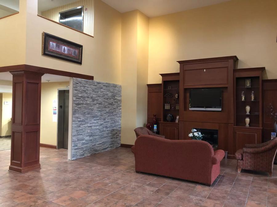 Red Roof Inn & Suites Chestertown Lobby Image