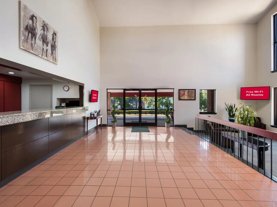 1319-Lobby-1 (11.17.22) Image