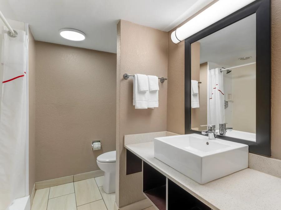 RRI866_Bathroom - 1_PRO Approved -5-16-26 image