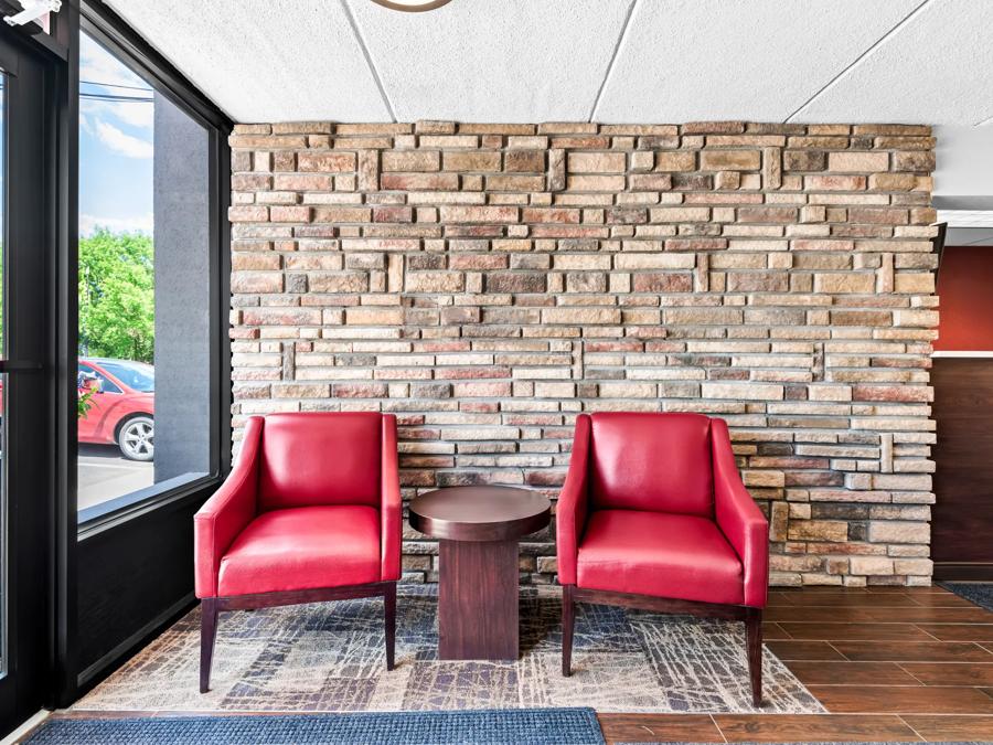 Red Roof Inn Cortland Front Desk and Lobby Sitting Area Image