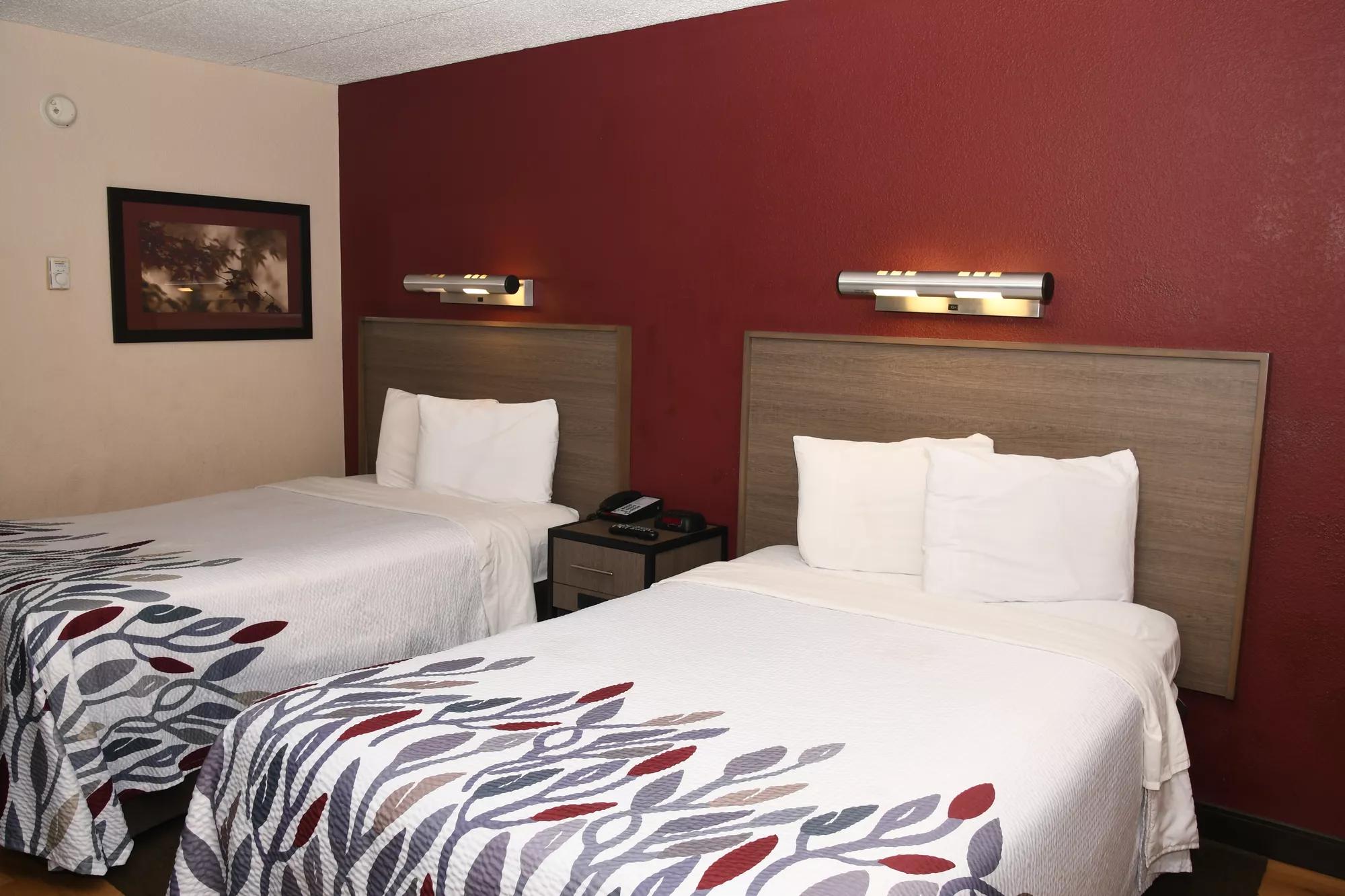 Red Roof Inn Richmond Deluxe Double Room Image